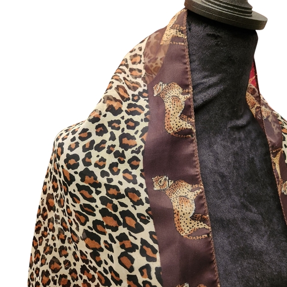 Fun Animal Print Scarf - Picture 4 of 6